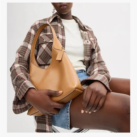 Coach Brooklyn Shoulder Bag 28 in Honey Brown - Picture 2 of 12